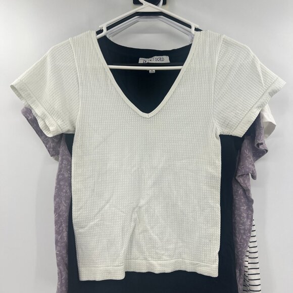 Lot of 4 Women's Size Medium T-Shirts and Tank Shein Old Navy - Picture 5 of 13